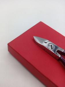 Coupe-cuticules de haute qualité en acier inoxydable avec revêtement en poudre de vin, personnalisable avec votre propre logo et couleurs, instruments de beauté GETUP - Product Image 6