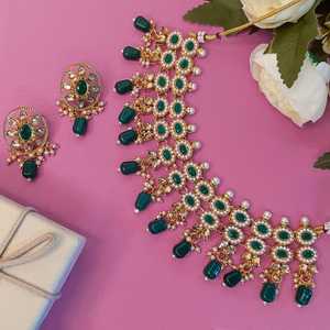 Joyería tradicional india Collar de Gargantilla de cristal chapado en oro de perlas de imitación étnicas Joyería India nupcial para mujeres, Verde - Product Image 2