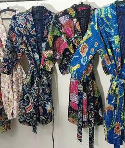 Kimono de baño de algodón Kantha Stitch hecho a mano para mujer, venta al por mayor, estilo indio de verano y primavera para mujer - Product Image 4