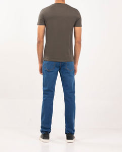 เสื้อยืดคอเต่าผู้ชายแขนสั้นถักนิตติ้ง 100% ผ้าฝ้าย ผลิตโดยผู้ผลิต OEM คุณภาพสูง เป็นมิตรกับสิ่งแวดล้อม ระบายอากาศได้ดี - Product Image 3