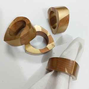 Elegante Triángulo Dorado servilleteros de madera accesorios de lino de mesa para boda fiesta hogar o cocina comedor - Product Image 1