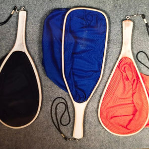 Pêche à la mouche épuisette manche en bois cadre attraper et libérer filet Portable léger en caoutchouc filet de pêche filet à truite - Product Image 1