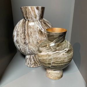 Vase à fleurs en métal de haute qualité fait à la main avec une touche vintage pour chalet de ferme ou intérieurs à thème industriel - Product Image 6