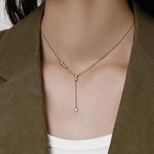 Collar Lariat Redondo con Diamantes Cultivados en Laboratorio de 0.30 Ct D-F VVS1-VS2 en Oro Amarillo de 18K, Ideal para Ocasiones Especiales y Fiestas - Product Image 3