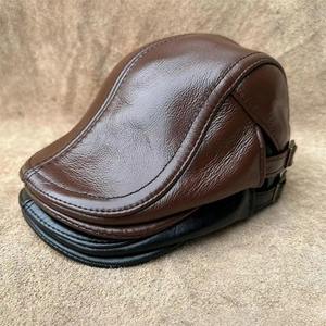 Gorras de boina para hombre de alta calidad Cuero de vaca genuino Marrón Otoño Invierno Ajustable Impresión digital de calidad premium - Product Image 6