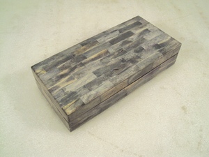 Caja de almacenamiento y joyería decorativa con Incrustaciones de nácar natural hecha a mano, diseño geométrico cuadrado - Product Image 3