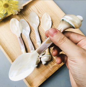 Cuillère en nacre de haute qualité du Vietnam, ustensile artisanal en coquille pour la décoration de table et les cadeaux - Product Image 6