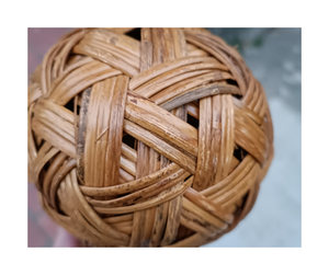 Boule en rotin artisanale, décoration unique en rotin pour la décoration, différentes couleurs, durable, légère, objet décoratif - Product Image 3