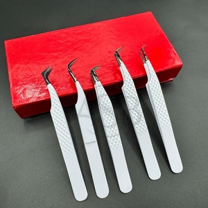 Pinzas de pestañas profesionales, gancho de 90 grados, volumen japonés, acero inoxidable sostenible, pinzas blancas y negras, extensión de pestañas - Product Image 1