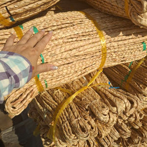 Eco-Friendly Dried Water Hyacinth Hand Braided Rope, Raw Material Natural <b>Yarn</b> Ropes for Agriculture, Hyacinth Braided Rope - Product Image 3