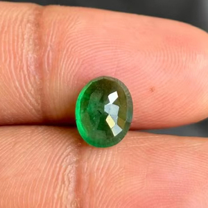 Émeraude naturelle taillée ovale calibrée pierre de fabrication de bijoux gemme précieuse à facettes vertes fabricant indien direct émeraude verte - Product Image 3
