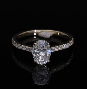 Elegante anillo de diamante CVD de corte ovalado de oro amarillo de 14 quilates, chapado en rodio, Color F, joyería de compromiso fina, certificado IGI para mujer - Product Image 1
