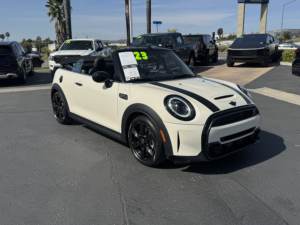 MINI Convertible Cooper S 2023 Usado en Buen Estado - Product Image 2