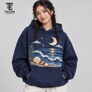 Sweat à capuche tendance pour femme avec broderie, en tissu polaire doux, broderie magnifique, confort chaud et coupe décontractée pour un style décontracté. - Product Image 1