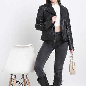 Ropa de calle Chaqueta de cuero para mujer Nuevo diseño Chaqueta de cuero para mujer Chaquetas de cuero para mujer de color sólido - Product Image 3