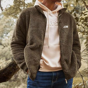 Veste en polaire sherpa pour homme, de haute qualité, chaude pour l'hiver, confortable, décontractée, vêtements d'extérieur, col montant doux, logo sur le devant - Product Image 4