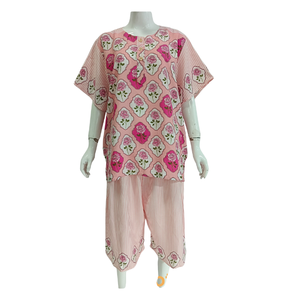 Pijama elegante de rayón de dos piezas para mujer, ropa de descanso relajada con patrón floral informal para el hogar y la ropa de dormir - Product Image 4