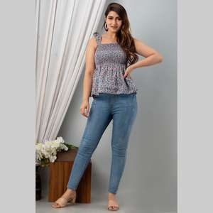 Camiseta sin mangas para mujer con diseño ahumado Camiseta estampada de algodón gris - Product Image 2