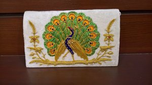 2025 dames femmes pochette sacs à main avec fermeture éclair haut mode avant Zari broderie Semi pierres précieuses perle chaîne perles décoration - Product Image 6