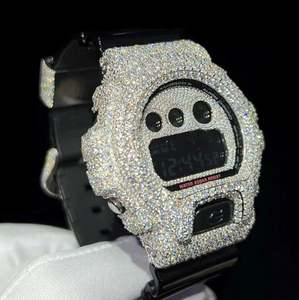 Montre numérique personnalisée Iced-Out VVS Moissanite Diamants | Style Hip-Hop | Testeur de diamant réussi - Product Image 3