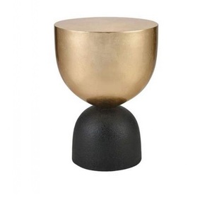 Mayorista Mesa auxiliar superior redondeada Acabado dorado Mesa de centro de metal moderna Decoración para el hogar Muebles de sala de estar - Product Image 1