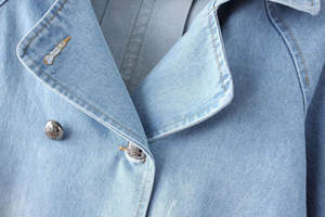 Veste en jean pour femme OEM directe d'usine, 100% coton tricoté, lavage personnalisé, logo rayé disponible, couleurs personnalisées écologiques - Product Image 3