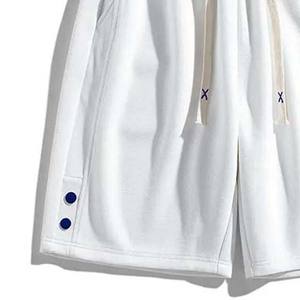 Pantalones cortos de algodón para hombre con diseño de logotipo personalizado OEM de etiqueta privada con cordón en la cintura, pantalones cortos para correr con decoración de botones de Color blanco - Product Image 3
