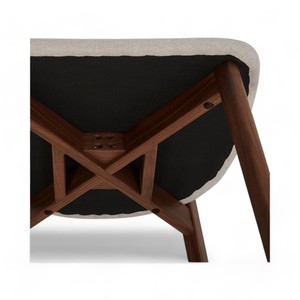 เก้าอี้รับประทานอาหารกรอบไม้เนื้อแข็งหุ้มเบาะสักสีน้ำตาลธรรมชาติและพนักพิงหลังเฟอร์นิเจอร์สไตล์สแกนดิเนเวียนสุดหรู - Product Image 5