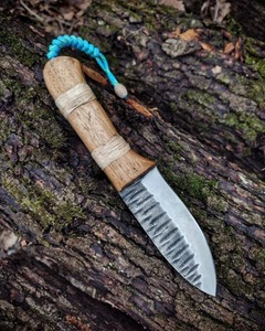 Cuchillos de herrero hechos a mano, diseños únicos, cuchillo medieval afilado duradero, Funda de cuero para uso en exteriores, OEM personalizado - Product Image 4
