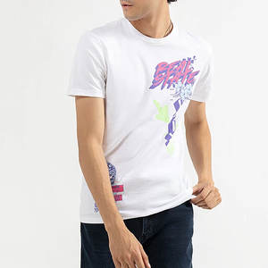 Camiseta estampada con aspecto de declaración gráfica moderna para hombre, Camiseta estampada de algodón suave con ajuste relajado para hombre personalizada - Product Image 1