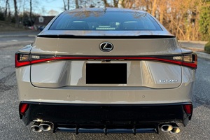 Lesuz I.S 500 F Sport Performance Premium Euro VI Turbo 2025, Camioneta con Asientos de Cuero, Techo Panorámico, Transmisión Automática - Product Image 5