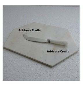 La mejor tabla de queso de mármol de diseño creativo de fabricación india con mango, tablas de cortar de mármol redondas personalizadas y cuchillo para queso - Product Image 3