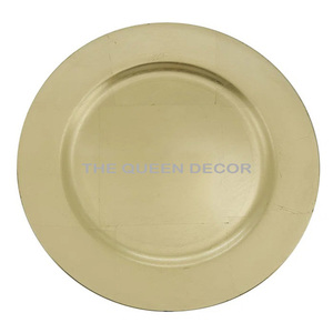Assiette décorative ronde en métal martelé doré poli en acier inoxydable pour les tables à manger de banquet, de fête et de mariage - Product Image 4