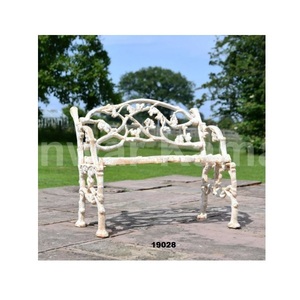 ม้านั่งในสวนสองที่นั่งดีไซน์กิ่งก้านแบบโบราณทำจากเหล็กหล่อสำหรับสวนในบ้านสวนสนามหญ้าและของตกแต่งทางเข้า - Product Image 1