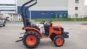 Kubota B1191 Wheel Tractor 25HP Orange Compact Agricultural <b>Machine</b> - Product Image 1
