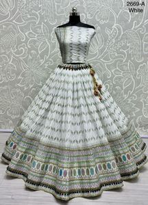 เสื้อเลฮงก้าและเสื้อเบลาส์พิมพ์ลายที่น่าสนใจผสมผสานชอลีเลฮงก้าดีไซน์เนอร์กับลานก้าและดูปัตตาลูกไม้ที่สวยงามสี่ด้าน - Product Image 5