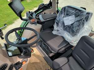 2025 Fendt 618 VARIO Wheel Tractor 4WD Diesel Power Farm Tractor con motor de alto rendimiento Equipo agrícola - Product Image 3