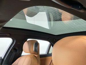 Aston Martin Serie 3 330i XDrive FWD Automático con Asientos de Cuero R18 2023 - Product Image 3