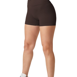 Pantalones cortos de entrenamiento para mujer, diseño personalizado sin costuras con ajuste de cintura alta, ideal para entrenamiento físico y deporte en el gimnasio - Product Image 5