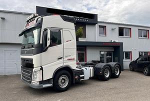 Vol-vo FH 500 Globetrotter 6x4 Euro6, Trasmissione Automatica, Motore Diesel 451-500 CV, Capacità di Carico 21-30T, Sedile con Sospensione Pneumatica - Product Image 6
