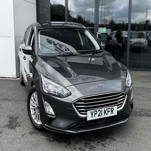 HATCHBACK HYBRIDE LHD/RHD 2021 F O R D FOCUS 1.0T TITANIUM EDITION D'OCCASION - Product Image 1