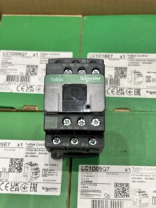 คอนแทคเตอร์ Schneider TeSys Deca 3P(3NO) AC-3/AC-3e รุ่น LC1D09m7 lC1D12M7 LC1D18M7 LC1D25M7 LC1D32M7 LC1D38M7  <=440V AC 50/60Hz Coil - Product Image 4