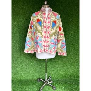 Taille libre Femmes à la mode Suzani coton broderie veste courte à la main matelassé hiver Kimono Style manteau pour l'été - Product Image 3