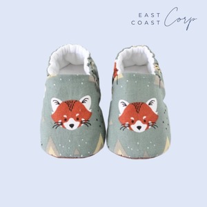Bottes d'hiver unisexes pour bébé en coton certifié de style occidental avec semelle intérieure en cuir imprimé et semelle extérieure en daim - Product Image 1