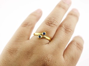 Bague saphir réglable-Bague en argent sterling faite à la main-Bague empilable délicate pour elle - Product Image 4