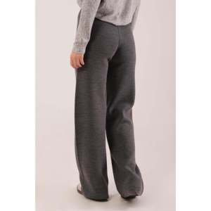 กางเกงขายาวเอวสูงทรงขากว้างผ้าถักสีแอนทราไซต์แบบขายส่ง คุณสมบัติป้องกันการเป็นขุย - Product Image 1