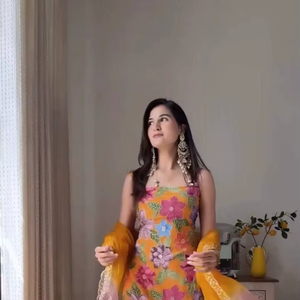 Chinon lụa nặng in kỹ thuật số & đá tay làm việc hàng đầu & sharara với <span class=keywords><strong>leheriya</strong></span> in với Faux georgette thêu làm việc dupatta - Product Image 1