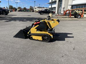 รถตัก385D บ็อกเซอร์มือสองขนาดเล็กรถตักเล็กลื่นไถล - Product Image 2