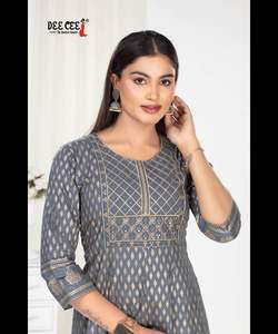 ชุดสูทปักลายสไตล์บูติกวินเทจสำหรับผู้หญิงจากปากีสถาน Salwar Kurta - Product Image 2