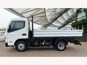 Mitsubishi Fuso Canter 7C18 d'occasion en bon état, mini-camion diesel automatique de 7,5 tonnes, modèle 2024, 100% en parfait état de marche - Product Image 3